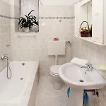 Patricia Apartman *
